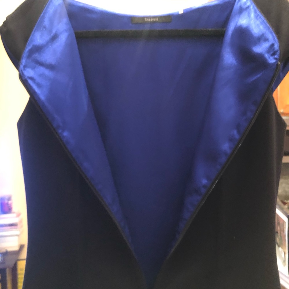 TAHARI Sheath dress